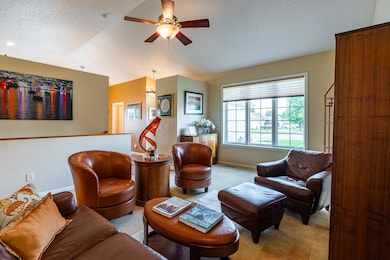 805 22nd St SE, Owatonna, MN 55060 - photo 3