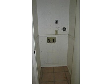 10508 Shannon Place unit B, El Paso, TX 79925 - photo 7