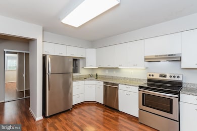 2107 Woodbox Ln unit B, Baltimore, MD 21209 - photo 3