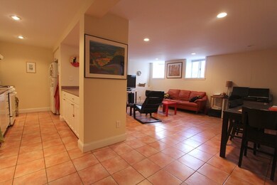 61 Linden St unit B, Brookline, MA 02445 - photo 2