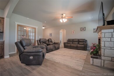 2171 S Osage, Skiatook, OK 74070 - photo 7