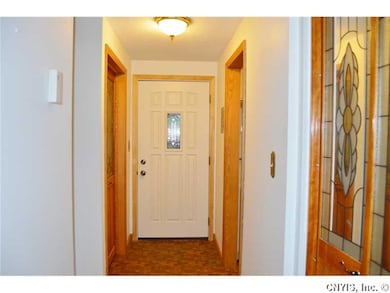 Foyer.