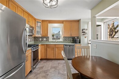 51 Benedict St, Pawtucket, RI 02861 - photo 7