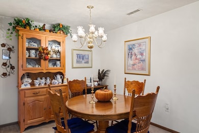 658 Scott Dr, Ontario, OH 44906 - photo 6