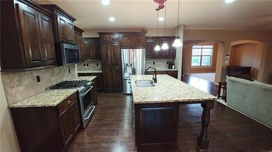 TONS of cabinets and counter space!