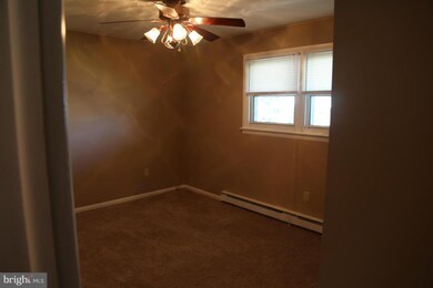 938 E Oak St, Palmyra, PA 17078 - photo 5