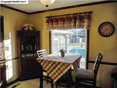 Breakfast area in the kitchen.