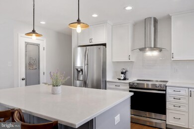 122 Kingbrook Rd, Linthicum Heights, MD 21090 - photo 3