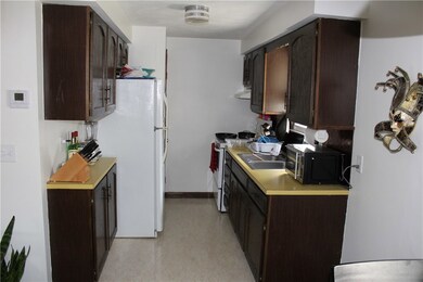 203 East St, Pawtucket, RI 02860 - photo 6