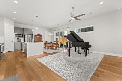 1116 Stobaugh St unit A, Austin, TX 78757 - photo 4