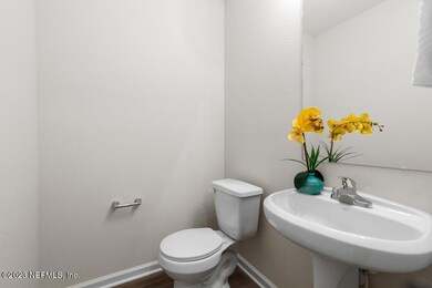 1338 Ellis Rd S, Jacksonville, FL 32205 - photo 5