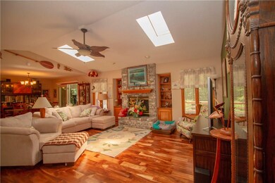 39 Knighton Dr, Bella Vista, AR 72715 - photo 7