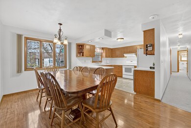 2205 Welhouse Dr, Kaukauna, WI 54130 - photo 6