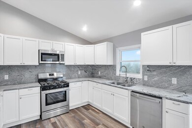 33849 Prairie Knolls Dr, New Carlisle, IN 46552 - photo 6