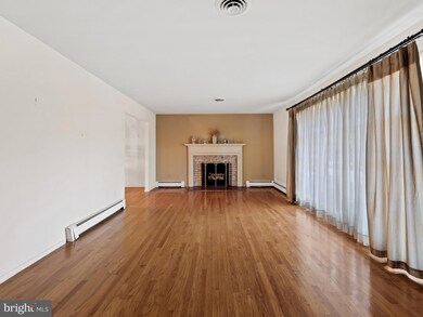 4998 Beaverbrook Rd, Columbia, MD 21044 - photo 5