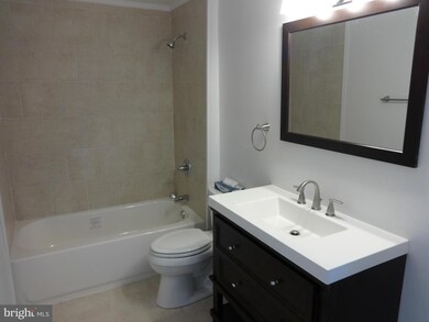 114 W Edmondson St unit A, Culpeper, VA 22701 - photo 7