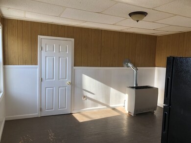 108 Hamlet St unit 2W, Fall River, MA 02724 - photo 3