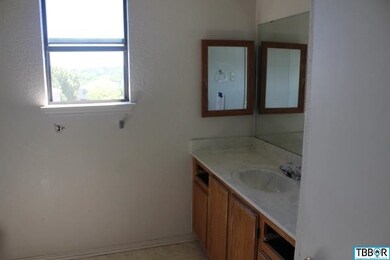 521 Margaret Lee St, Copperas Cove, TX 76522 - photo 7