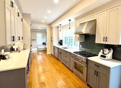 370 Massachusetts Ave unit 370, Lexington, MA 02420 - photo 2