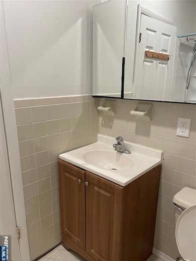 101 Center St unit 8, Clifton, NJ 07011 - photo 5