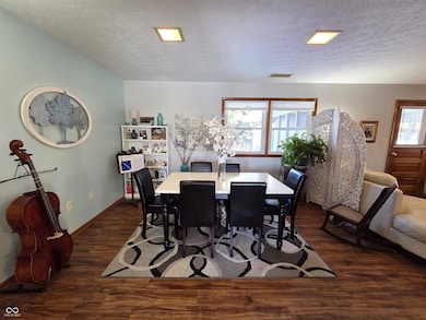 102 E Grant St, Waldron, IN 46182 - photo 6