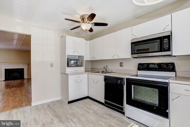 1484 Lowell Ct, Crofton, MD 21114 - photo 6