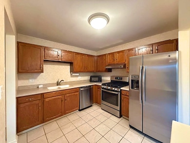 966 Cumberland Ct unit B2, Roselle, IL 60172 - photo 5