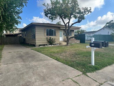 918 W 5th St unit 1, Freeport, TX 77541 - photo 2