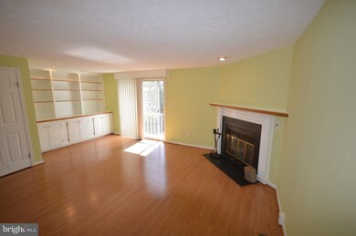 15016 Oak Crest Ct, Dumfries, VA 22025 - photo 2
