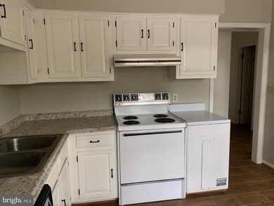 16391 Norton Dr unit 3, King George, VA 22485 - photo 4