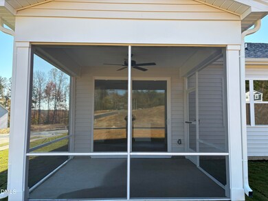 340 Providence Creek Dr, Fuquay-Varina, NC 27526 - photo 5