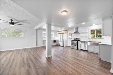 703 Timberline St, Kennedale, TX 76060 - photo 7