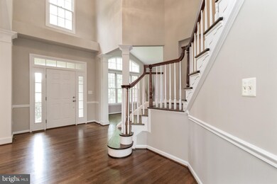 2813 Crossfields Way, Herndon, VA 20171 - photo 4