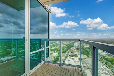 Balcony featuring a city view