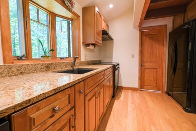 13 Edelweiss Rd, Ludlow, VT 05149 - photo 5