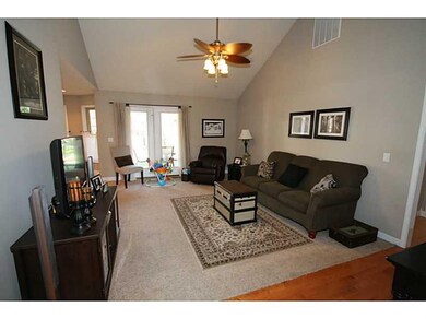 3208 Starlite Dr, Columbus, IN 47203 - photo 4