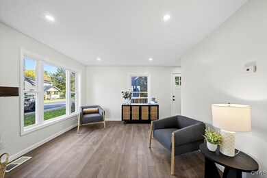 127 W Warrington Rd, Syracuse, NY 13205 - photo 5