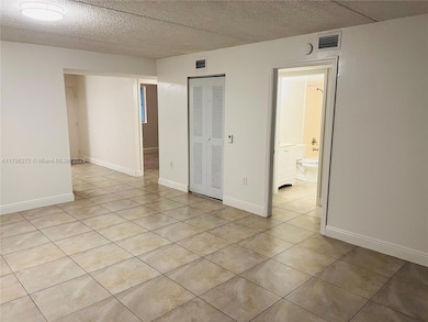 6115 NW 186th St unit 202, Hialeah, FL 33015 - photo 2