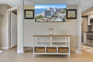 Details with decorative columns and appliances wit