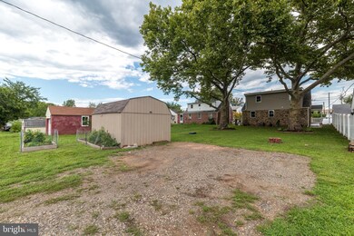 816 W 4th St, Lansdale, PA 19446 - photo 6