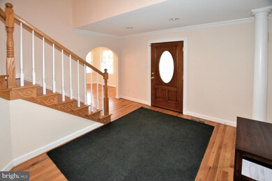 311 N Lee St, Falls Church, VA 22046 - photo 2