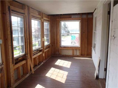 Porch - Enclosed 2nd floor enclosed porch