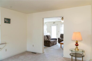 100 Turnberry Ct, Bath, PA 18014 - photo 5