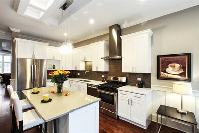 4622 S Champlain Ave, Chicago, IL 60653 - photo 6