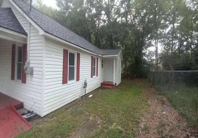 198 S Broad St, Toccoa, GA 30577 - photo 2