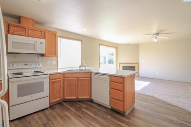 8408 Studebaker Dr, Pasco, WA 99301 - photo 7