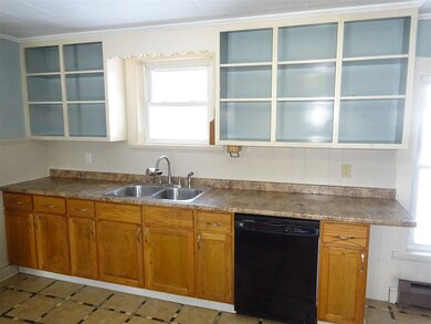 22 Summer St, Swanzey, NH 03446 - photo 4