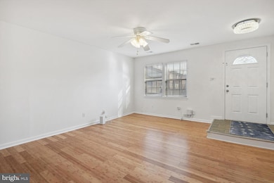 24 Appledowre Ct, Germantown, MD 20876 - photo 3