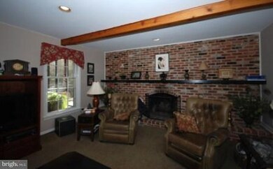 13 Cold Spring Ct, Potomac, MD 20854 - photo 5