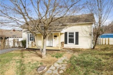 511 Maple St, Pulaski, VA 24301 - photo 4